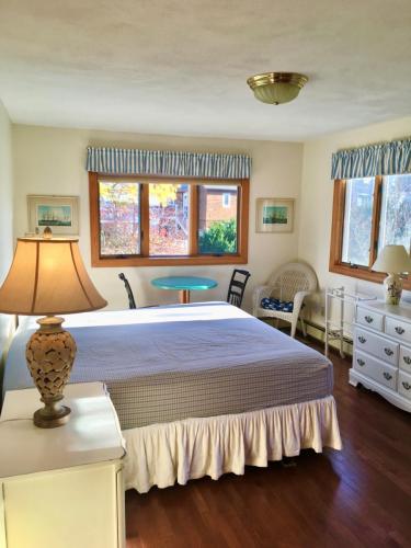 bedroom1